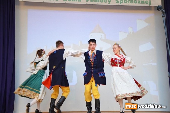 Zdjęcie w galerii na portalu naszwodzislaw.com: Wojewoda Piotr Litwa nominowany do Ice Bucket Challenge na XX lecie DPS w Gorzycach! wiadomości z regionu