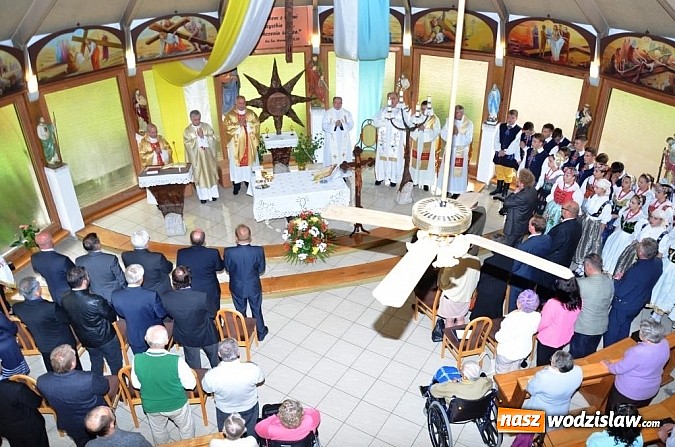 Zdjęcie w galerii na portalu naszwodzislaw.com: Wojewoda Piotr Litwa nominowany do Ice Bucket Challenge na XX lecie DPS w Gorzycach! wiadomości z regionu