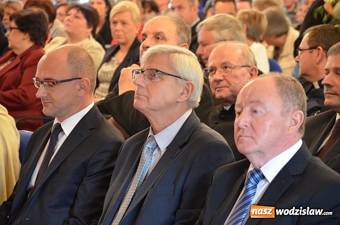 Zdjęcie w galerii na portalu naszwodzislaw.com: Wojewoda Piotr Litwa nominowany do Ice Bucket Challenge na XX lecie DPS w Gorzycach! wiadomości z regionu