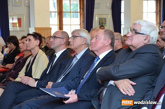 Zdjęcie w galerii na portalu naszwodzislaw.com: Wojewoda Piotr Litwa nominowany do Ice Bucket Challenge na XX lecie DPS w Gorzycach! wiadomości z regionu