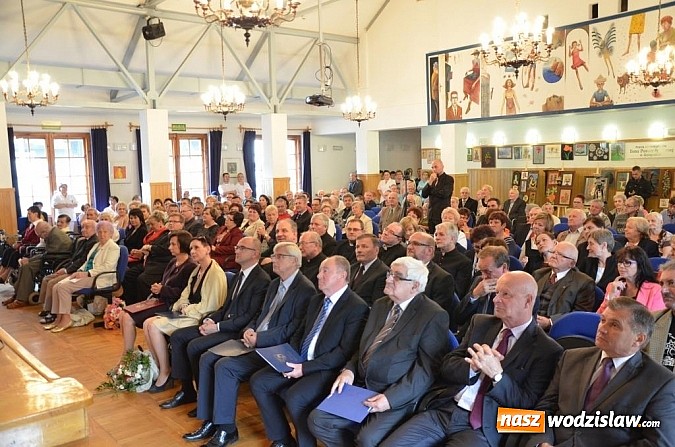 Zdjęcie w galerii na portalu naszwodzislaw.com: Wojewoda Piotr Litwa nominowany do Ice Bucket Challenge na XX lecie DPS w Gorzycach! wiadomości z regionu