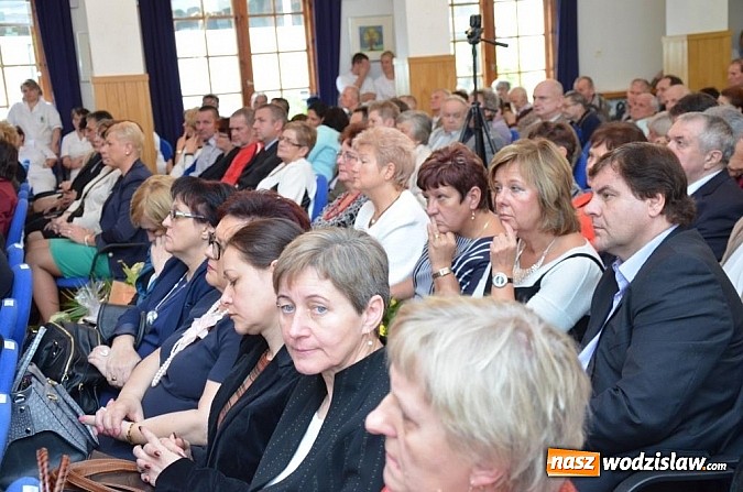 Zdjęcie w galerii na portalu naszwodzislaw.com: Wojewoda Piotr Litwa nominowany do Ice Bucket Challenge na XX lecie DPS w Gorzycach! wiadomości z regionu