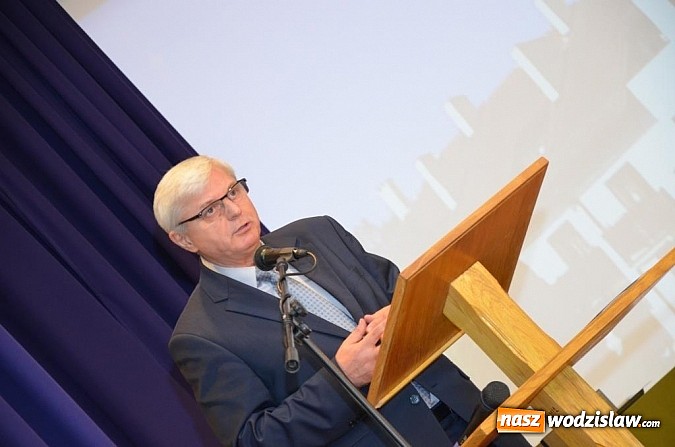 Zdjęcie w galerii na portalu naszwodzislaw.com: Wojewoda Piotr Litwa nominowany do Ice Bucket Challenge na XX lecie DPS w Gorzycach! wiadomości z regionu