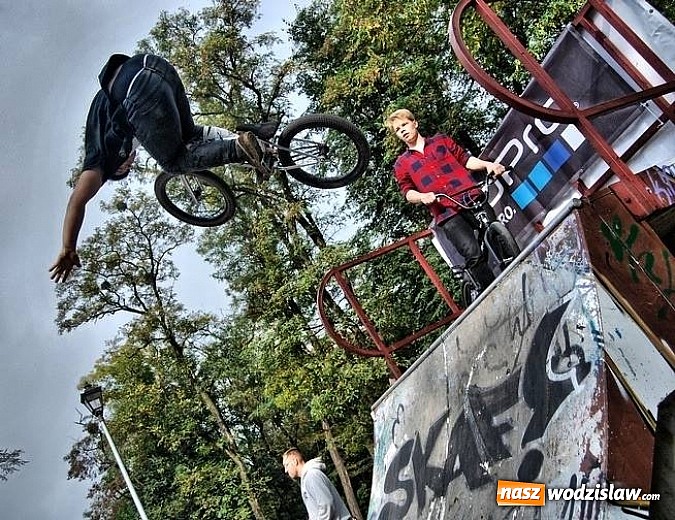 Zdjęcie w galerii na portalu naszwodzislaw.com: EXTREME DAY – Zakończenie sezonu w mistrzowskim wykonaniu wiadomości z regionu