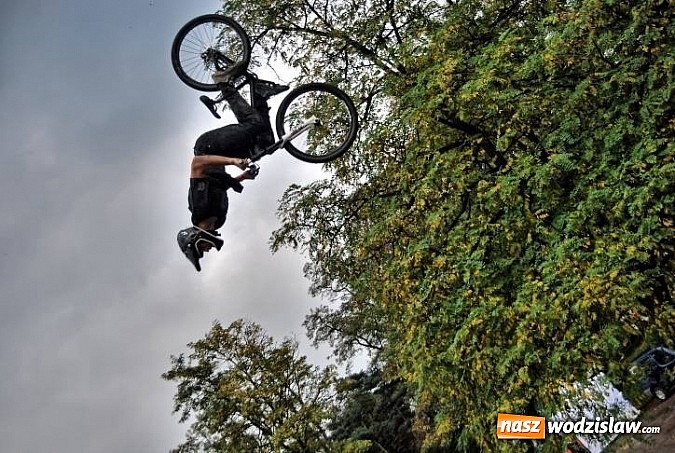 Zdjęcie w galerii na portalu naszwodzislaw.com: EXTREME DAY – Zakończenie sezonu w mistrzowskim wykonaniu wiadomości z regionu