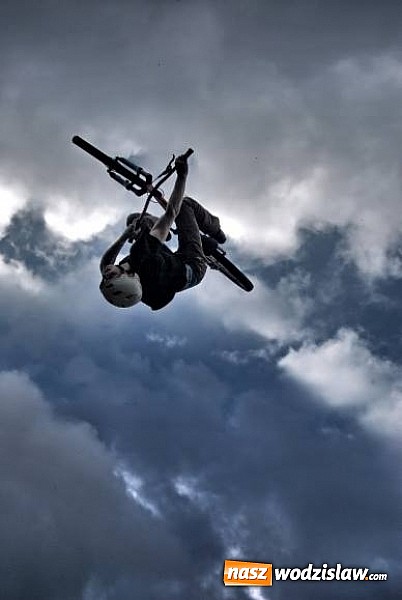 Zdjęcie w galerii na portalu naszwodzislaw.com: EXTREME DAY – Zakończenie sezonu w mistrzowskim wykonaniu wiadomości z regionu