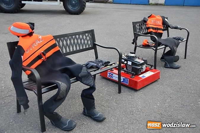 Zdjęcie w galerii na portalu naszwodzislaw.com: Wodzisławskie starostwo przekazało strażakom nowoczesny sprzęt ratowniczy   wiadomości z regionu