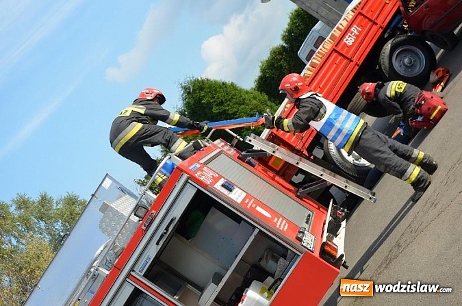 Zdjęcie w galerii na portalu naszwodzislaw.com: Wodzisławskie starostwo przekazało strażakom nowoczesny sprzęt ratowniczy   wiadomości z regionu