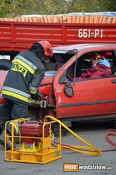 Zdjęcie w galerii na portalu naszwodzislaw.com: Wodzisławskie starostwo przekazało strażakom nowoczesny sprzęt ratowniczy   wiadomości z regionu