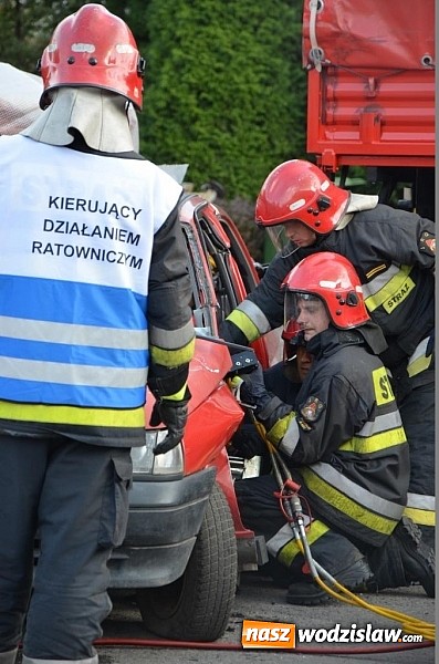 Zdjęcie w galerii na portalu naszwodzislaw.com: Wodzisławskie starostwo przekazało strażakom nowoczesny sprzęt ratowniczy   wiadomości z regionu