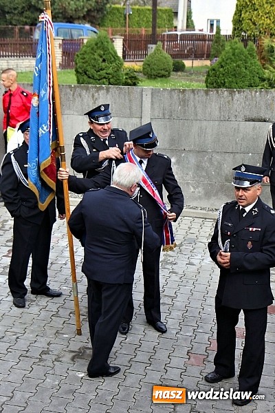 Zdjęcie w galerii na portalu naszwodzislaw.com: 110-lecie OSP oraz poświęcenie nowego wozu strażackiego, czyli wielkie święto w Lubomi wiadomości z regionu