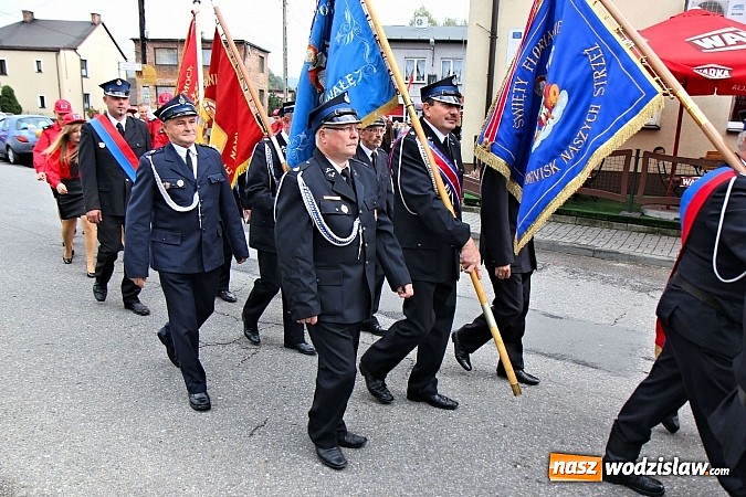 Zdjęcie w galerii na portalu naszwodzislaw.com: 110-lecie OSP oraz poświęcenie nowego wozu strażackiego, czyli wielkie święto w Lubomi wiadomości z regionu
