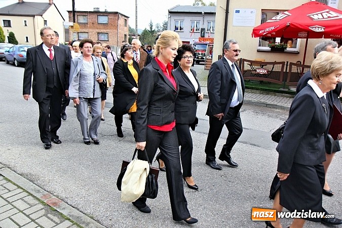 Zdjęcie w galerii na portalu naszwodzislaw.com: 110-lecie OSP oraz poświęcenie nowego wozu strażackiego, czyli wielkie święto w Lubomi wiadomości z regionu