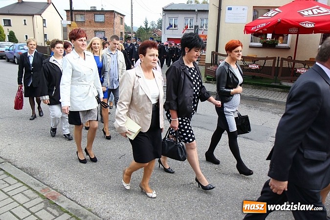 Zdjęcie w galerii na portalu naszwodzislaw.com: 110-lecie OSP oraz poświęcenie nowego wozu strażackiego, czyli wielkie święto w Lubomi wiadomości z regionu