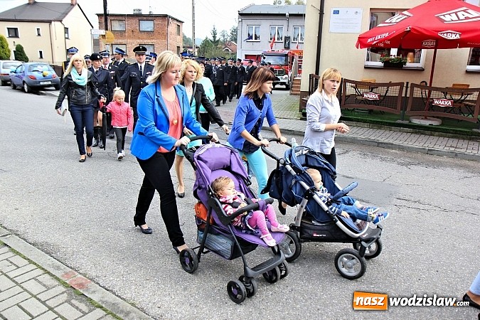 Zdjęcie w galerii na portalu naszwodzislaw.com: 110-lecie OSP oraz poświęcenie nowego wozu strażackiego, czyli wielkie święto w Lubomi wiadomości z regionu