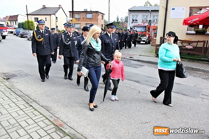 Zdjęcie w galerii na portalu naszwodzislaw.com: 110-lecie OSP oraz poświęcenie nowego wozu strażackiego, czyli wielkie święto w Lubomi wiadomości z regionu
