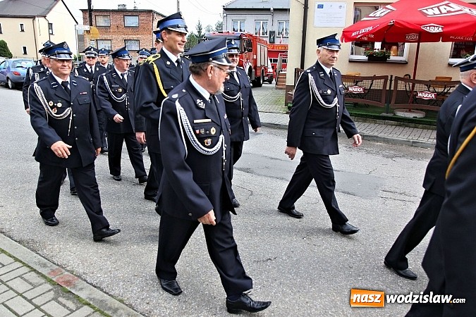 Zdjęcie w galerii na portalu naszwodzislaw.com: 110-lecie OSP oraz poświęcenie nowego wozu strażackiego, czyli wielkie święto w Lubomi wiadomości z regionu
