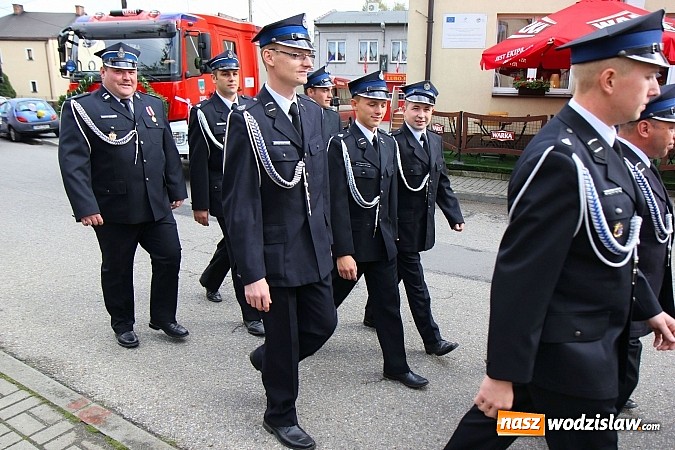 Zdjęcie w galerii na portalu naszwodzislaw.com: 110-lecie OSP oraz poświęcenie nowego wozu strażackiego, czyli wielkie święto w Lubomi wiadomości z regionu