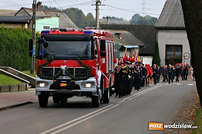 Zdjęcie w galerii na portalu naszwodzislaw.com: 110-lecie OSP oraz poświęcenie nowego wozu strażackiego, czyli wielkie święto w Lubomi wiadomości z regionu