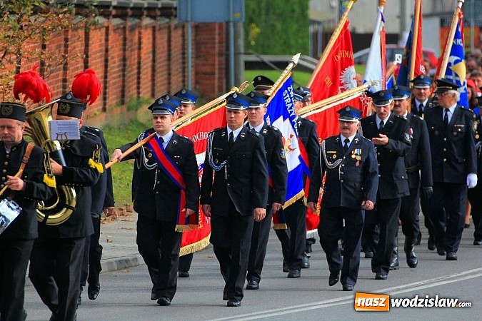 Zdjęcie w galerii na portalu naszwodzislaw.com: 110-lecie OSP oraz poświęcenie nowego wozu strażackiego, czyli wielkie święto w Lubomi wiadomości z regionu