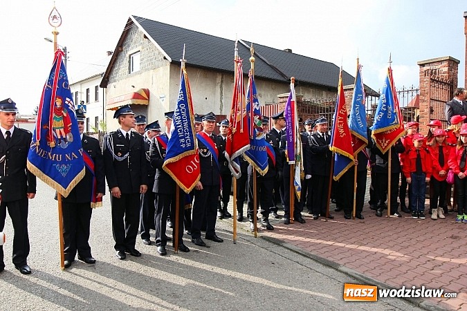 Zdjęcie w galerii na portalu naszwodzislaw.com: 110-lecie OSP oraz poświęcenie nowego wozu strażackiego, czyli wielkie święto w Lubomi wiadomości z regionu