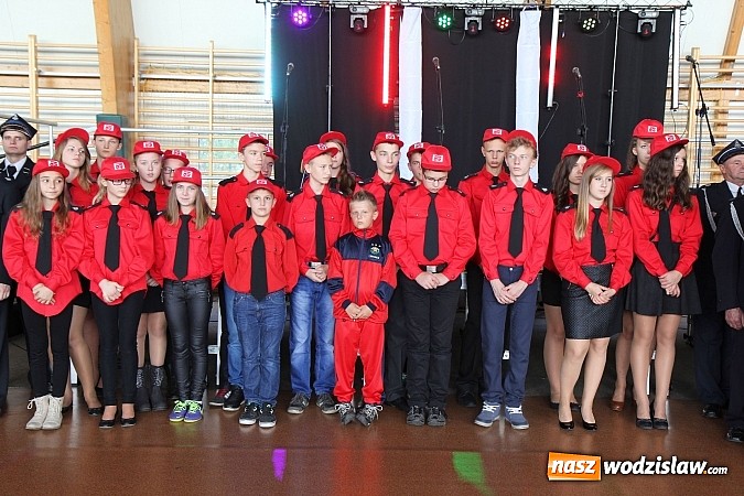 Zdjęcie w galerii na portalu naszwodzislaw.com: 110-lecie OSP oraz poświęcenie nowego wozu strażackiego, czyli wielkie święto w Lubomi wiadomości z regionu