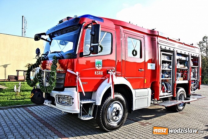 Zdjęcie w galerii na portalu naszwodzislaw.com: 110-lecie OSP oraz poświęcenie nowego wozu strażackiego, czyli wielkie święto w Lubomi wiadomości z regionu