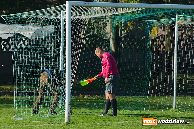 Zdjęcie w galerii na portalu naszwodzislaw.com: Klasa okręgowa: Jarosław Pawelec katem Tworkowa wiadomości z regionu