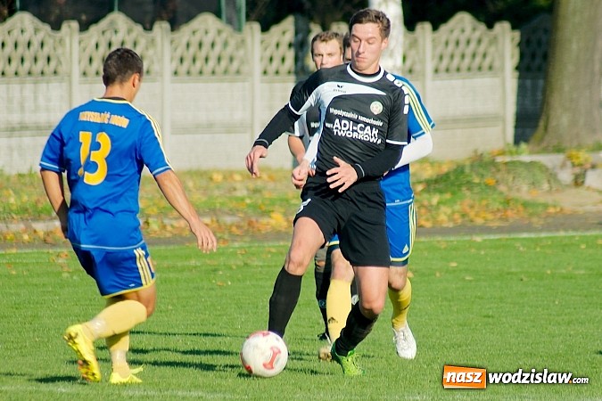 Zdjęcie w galerii na portalu naszwodzislaw.com: Klasa okręgowa: Jarosław Pawelec katem Tworkowa wiadomości z regionu