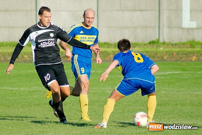 Zdjęcie w galerii na portalu naszwodzislaw.com: Klasa okręgowa: Jarosław Pawelec katem Tworkowa wiadomości z regionu