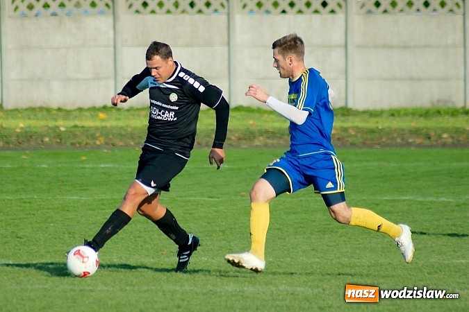 Zdjęcie w galerii na portalu naszwodzislaw.com: Klasa okręgowa: Jarosław Pawelec katem Tworkowa wiadomości z regionu