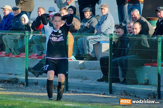 Zdjęcie w galerii na portalu naszwodzislaw.com: Klasa okręgowa: Jarosław Pawelec katem Tworkowa wiadomości z regionu