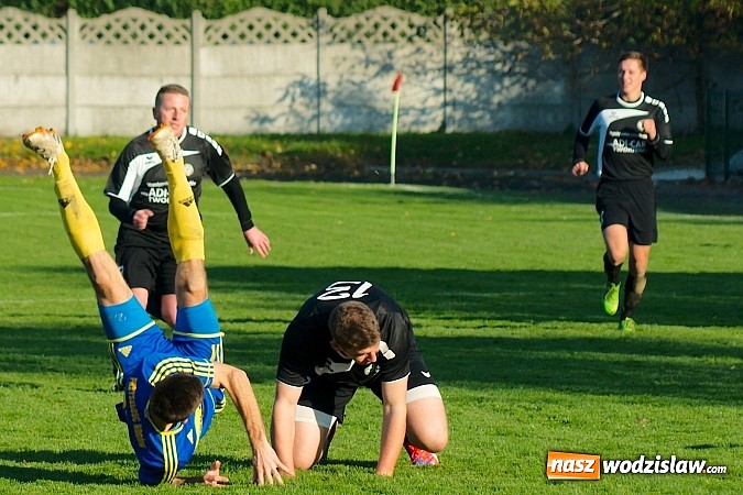 Zdjęcie w galerii na portalu naszwodzislaw.com: Klasa okręgowa: Jarosław Pawelec katem Tworkowa wiadomości z regionu