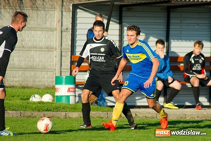 Zdjęcie w galerii na portalu naszwodzislaw.com: Klasa okręgowa: Jarosław Pawelec katem Tworkowa wiadomości z regionu