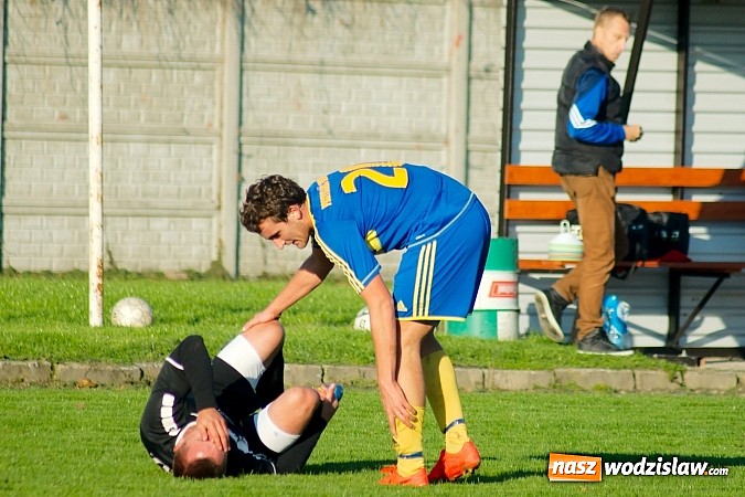 Zdjęcie w galerii na portalu naszwodzislaw.com: Klasa okręgowa: Jarosław Pawelec katem Tworkowa wiadomości z regionu