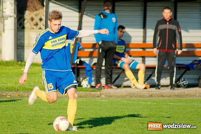 Zdjęcie w galerii na portalu naszwodzislaw.com: Klasa okręgowa: Jarosław Pawelec katem Tworkowa wiadomości z regionu