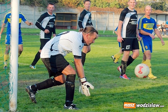 Zdjęcie w galerii na portalu naszwodzislaw.com: Klasa okręgowa: Jarosław Pawelec katem Tworkowa wiadomości z regionu