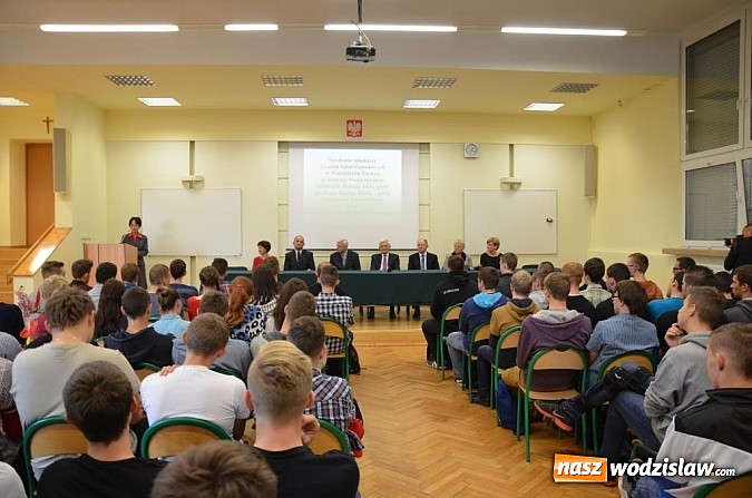 Zdjęcie w galerii na portalu naszwodzislaw.com: Jerzy Buzek odwiedził Wodzisław Śląski   wiadomości z regionu