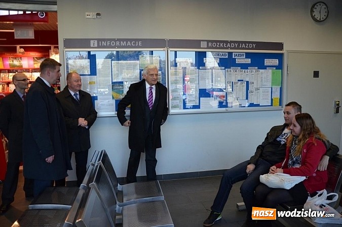 Zdjęcie w galerii na portalu naszwodzislaw.com: Jerzy Buzek odwiedził Wodzisław Śląski   wiadomości z regionu