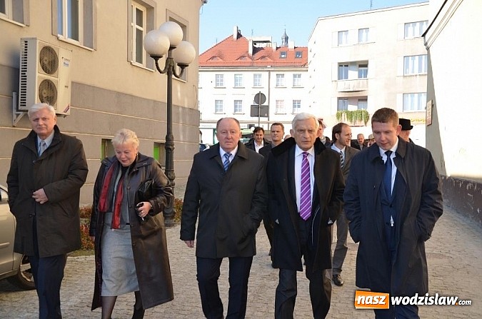 Zdjęcie w galerii na portalu naszwodzislaw.com: Jerzy Buzek odwiedził Wodzisław Śląski   wiadomości z regionu
