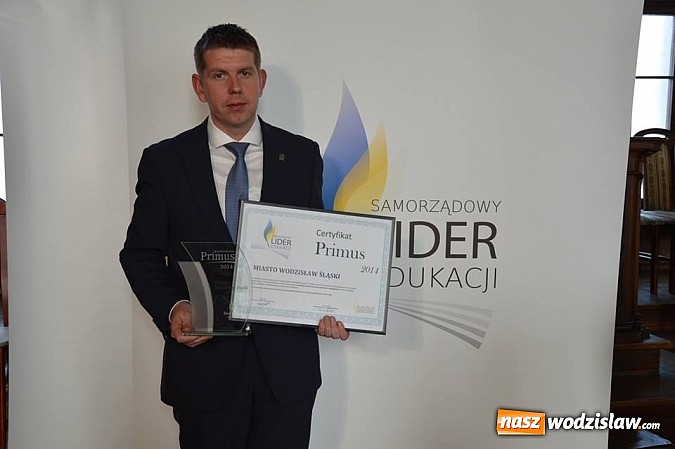 Zdjęcie w galerii na portalu naszwodzislaw.com: Wodzisław po raz kolejny otrzymał certyfikat "Samorządowy Lider Edukacji" wiadomości z regionu