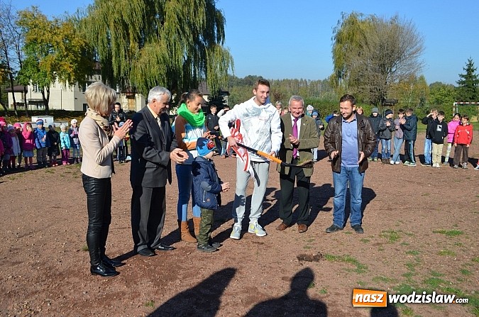 Zdjęcie w galerii na portalu naszwodzislaw.com: W Gorzycach powstanie boisko o wartości 640.000 złotych wiadomości z regionu