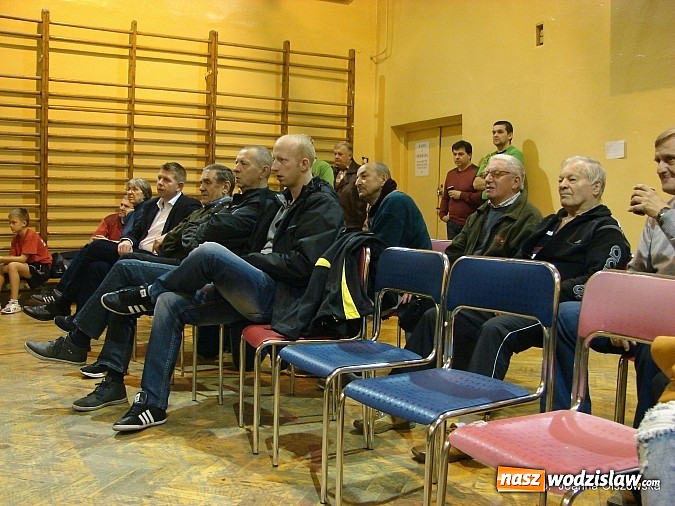 Zdjęcie w galerii na portalu naszwodzislaw.com: W trudnym meczu klub Relaks remisuje z III Borucinem 5 : 5 wiadomości z regionu