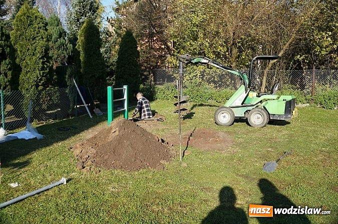 Zdjęcie w galerii na portalu naszwodzislaw.com: Urządzenia do Street workout zostały zainstalowane w Wodzisławiu. Montaż kosztował 24 tysiące złotych! wiadomości z regionu