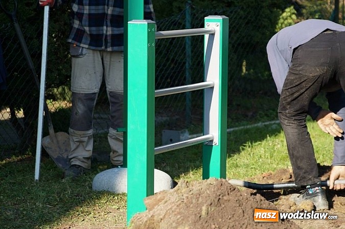 Zdjęcie w galerii na portalu naszwodzislaw.com: Urządzenia do Street workout zostały zainstalowane w Wodzisławiu. Montaż kosztował 24 tysiące złotych! wiadomości z regionu
