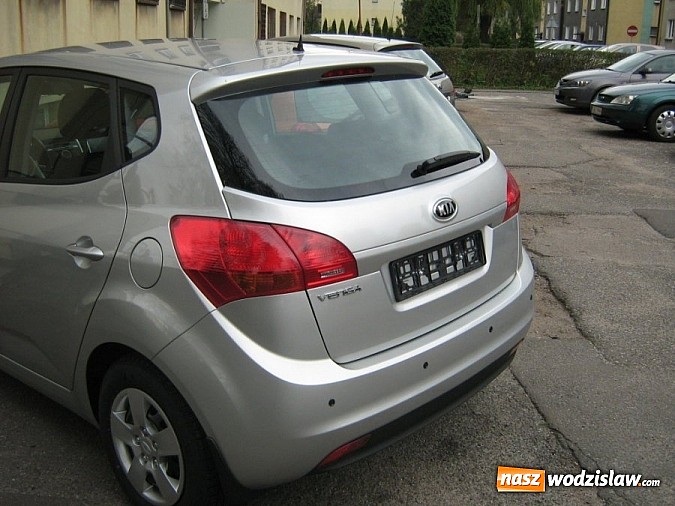 Zdjęcie w galerii na portalu naszwodzislaw.com:  Policja w Radlinie otrzymała nowy, nieoznakowany radiowóz marki Kia Venga wiadomości z regionu