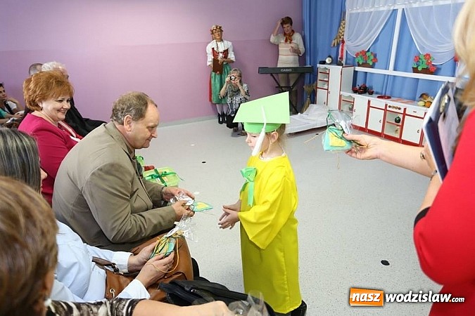 Zdjęcie w galerii na portalu naszwodzislaw.com: Nowe skrzydło biertułtowskiego przedszkola zostało otwarte wiadomości z regionu