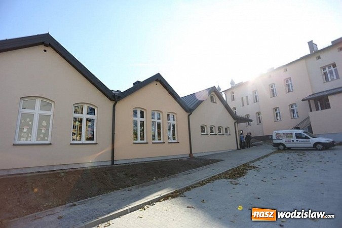 Zdjęcie w galerii na portalu naszwodzislaw.com: Nowe skrzydło biertułtowskiego przedszkola zostało otwarte wiadomości z regionu