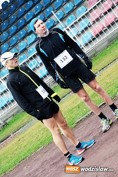 Zdjęcie w galerii na portalu naszwodzislaw.com: Ponad 200. uczestników wystartowało w VIII Wodzisławskim Półmaratonie wiadomości z regionu