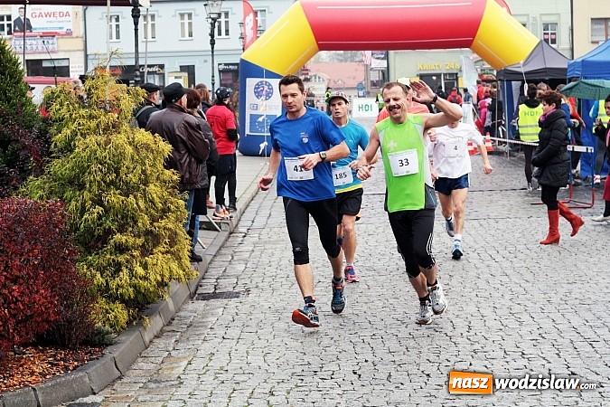 Zdjęcie w galerii na portalu naszwodzislaw.com: Ponad 200. uczestników wystartowało w VIII Wodzisławskim Półmaratonie wiadomości z regionu